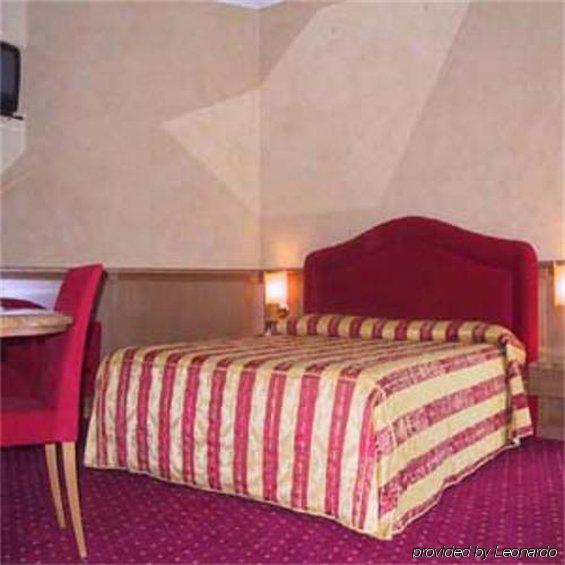 Airport Hotel Malpensa Lonate Pozzolo Phòng bức ảnh