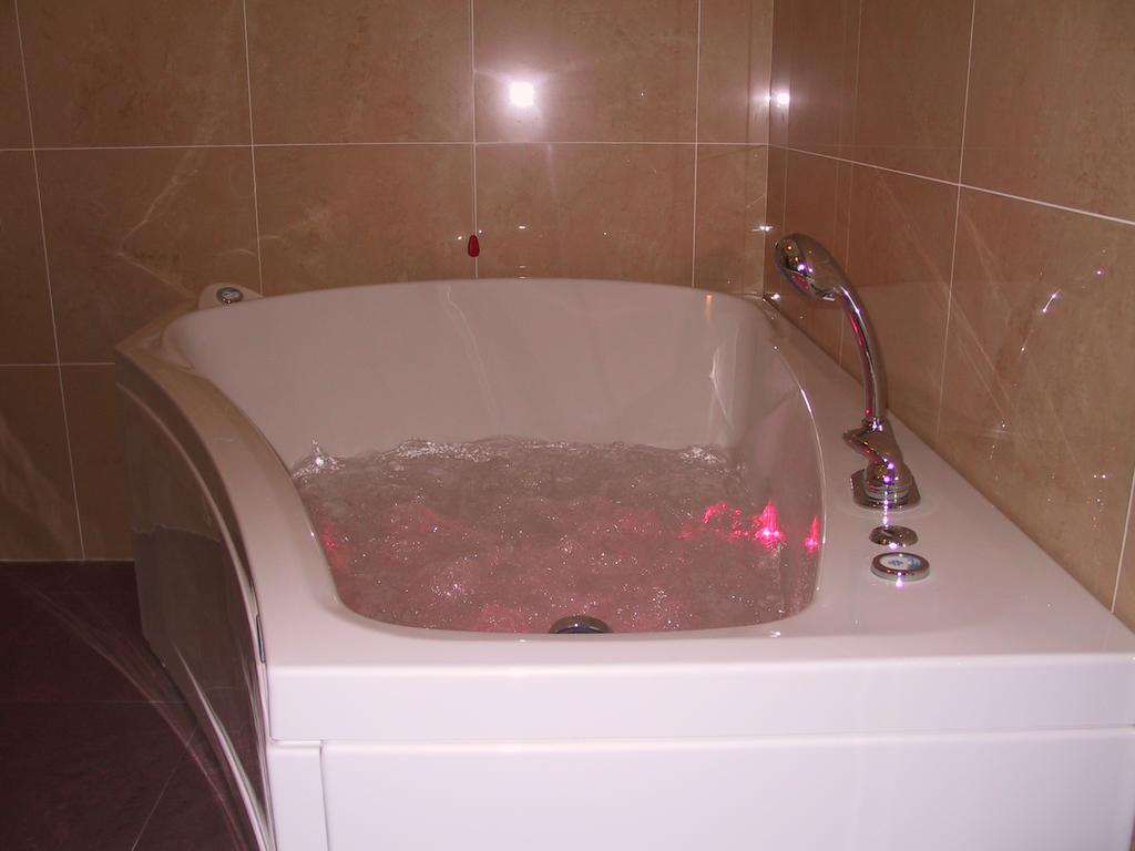 Airport Hotel Malpensa Lonate Pozzolo Ngoại thất bức ảnh
