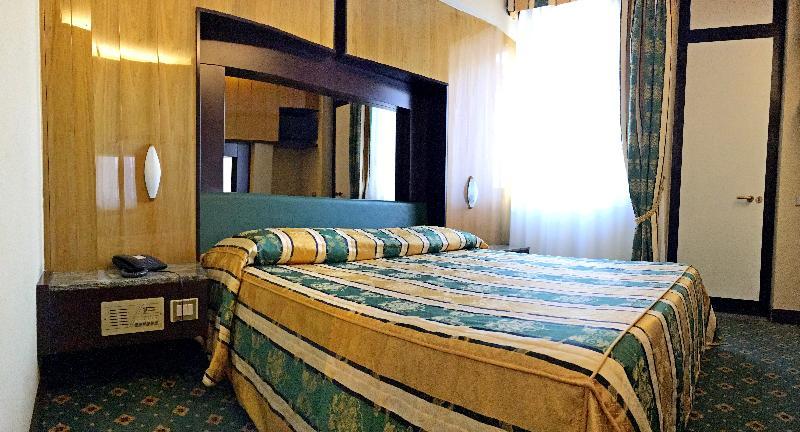 Airport Hotel Malpensa Lonate Pozzolo Ngoại thất bức ảnh
