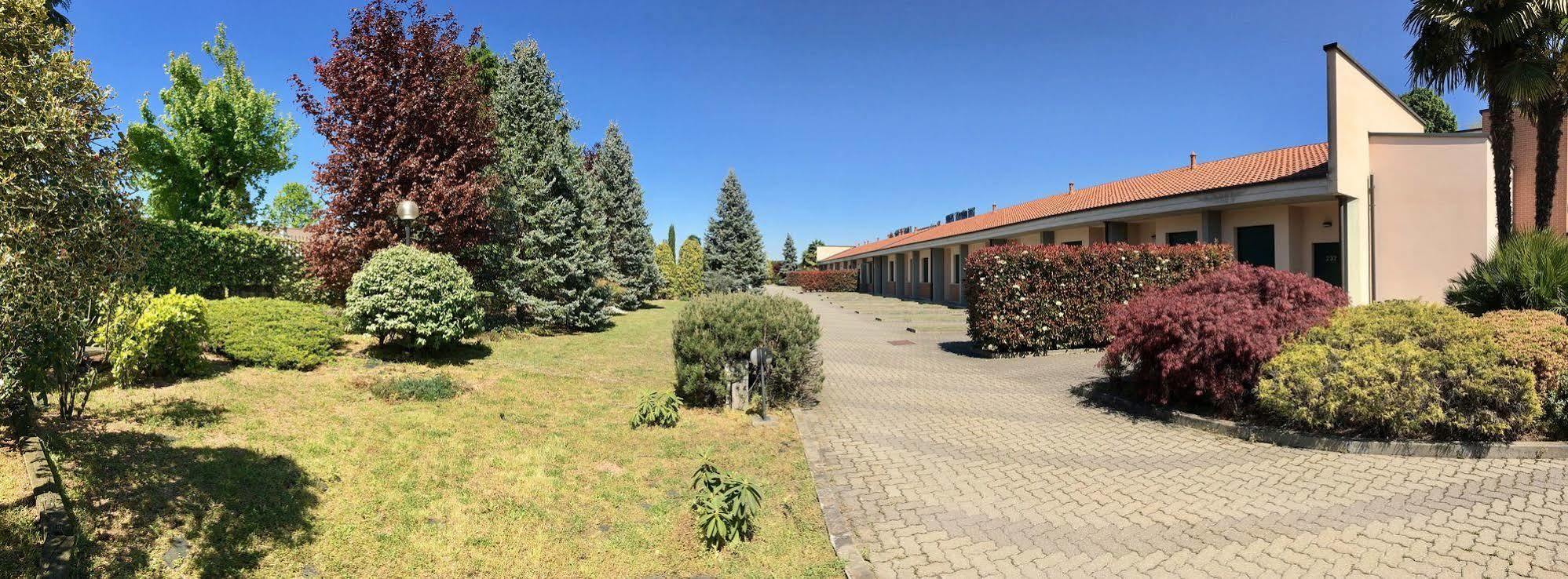 Airport Hotel Malpensa Lonate Pozzolo Ngoại thất bức ảnh