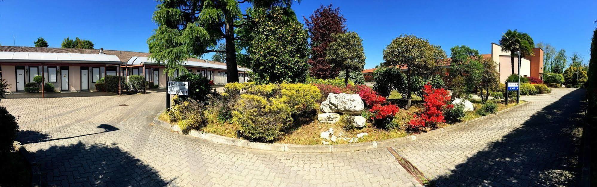 Airport Hotel Malpensa Lonate Pozzolo Ngoại thất bức ảnh