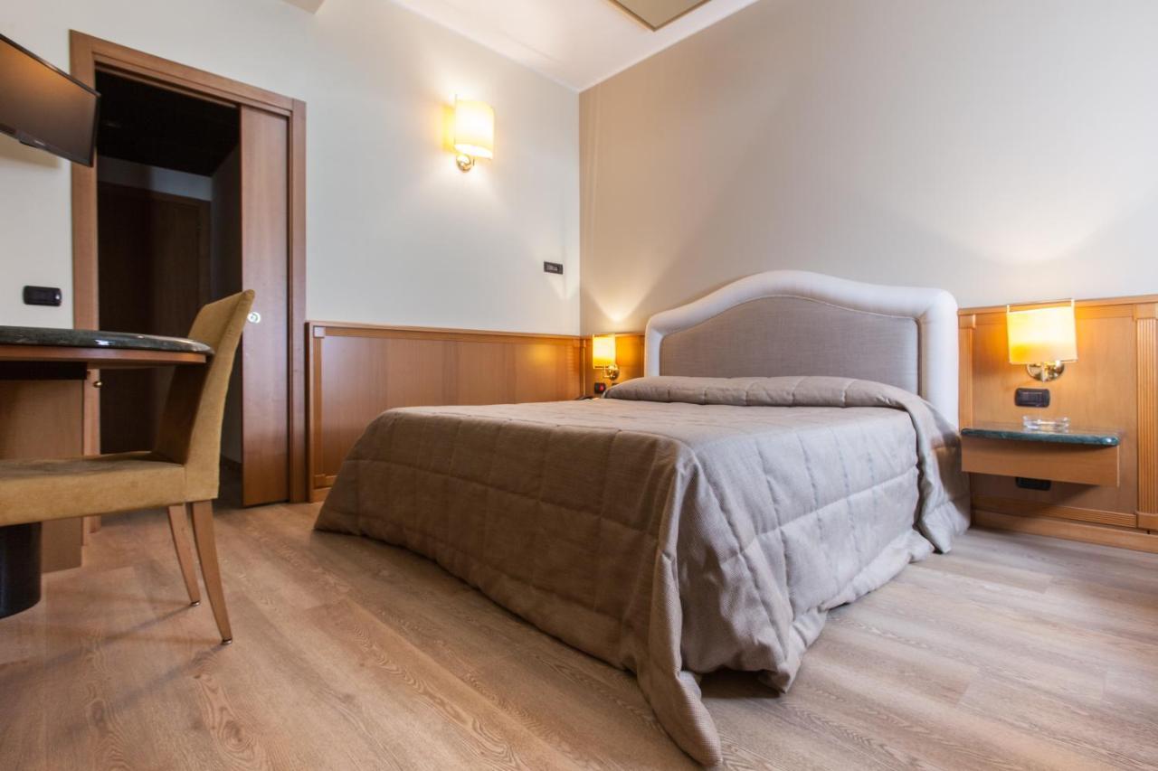 Airport Hotel Malpensa Lonate Pozzolo Ngoại thất bức ảnh