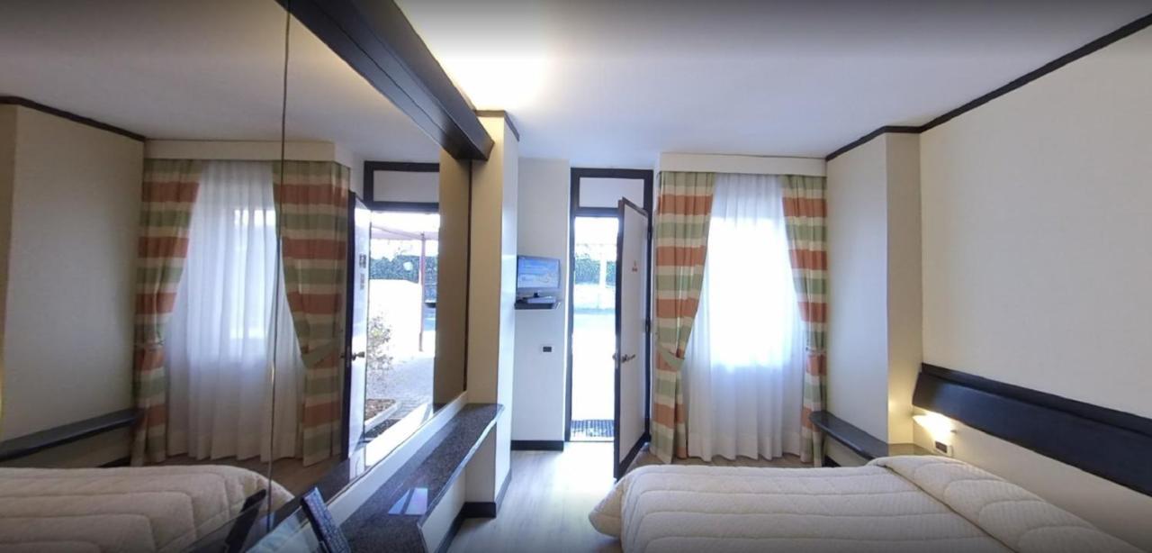 Airport Hotel Malpensa Lonate Pozzolo Ngoại thất bức ảnh